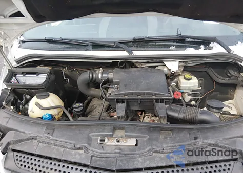 2014 Mercedes-Benz Sprinter 2500 Normal Roof z USA, uszkodzony, nr VIN WD3PE7CC6E5817363